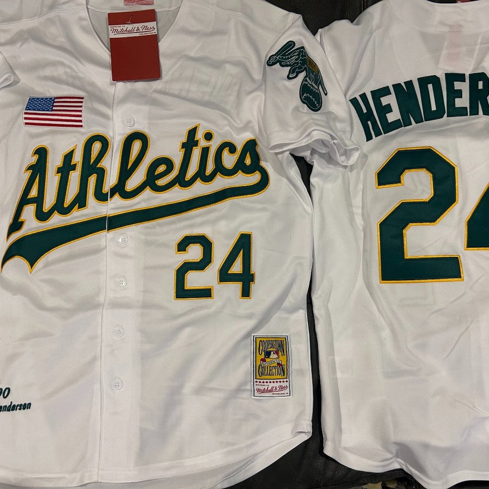 OAKLAND A's RICKEY HENDERSON Men's JERSEY M,L,XL,or 2XL By Mitchell & Ness NWT - Picture 2 of 8